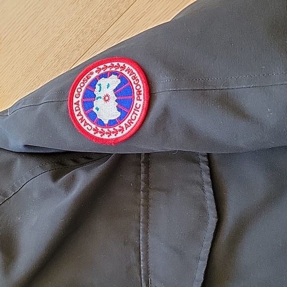 Canada Goose Constable women's black parka, size S - Picture 2 of 10